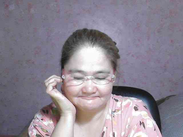 NICEtitspinay webcam