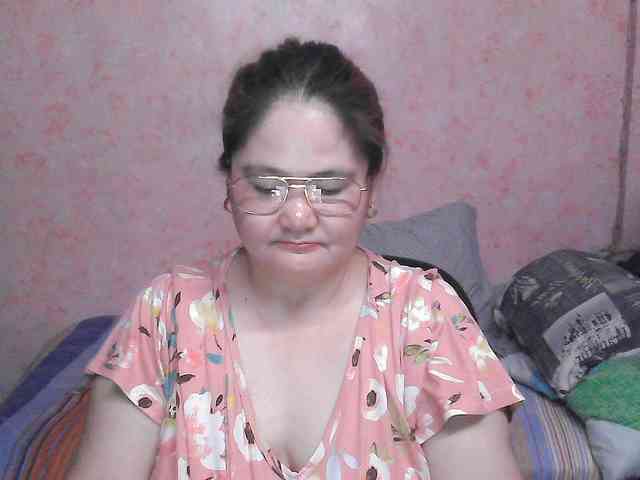 NICEtitspinay webcam