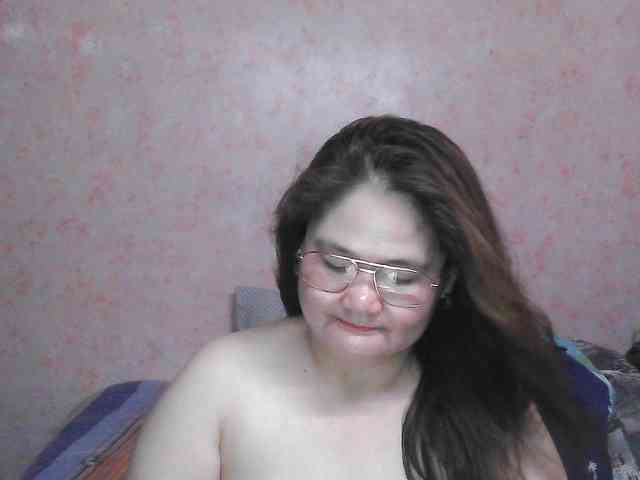 NICEtitspinay webcam