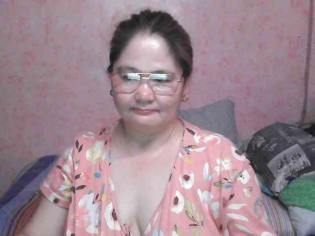 NICEtitspinay webcam