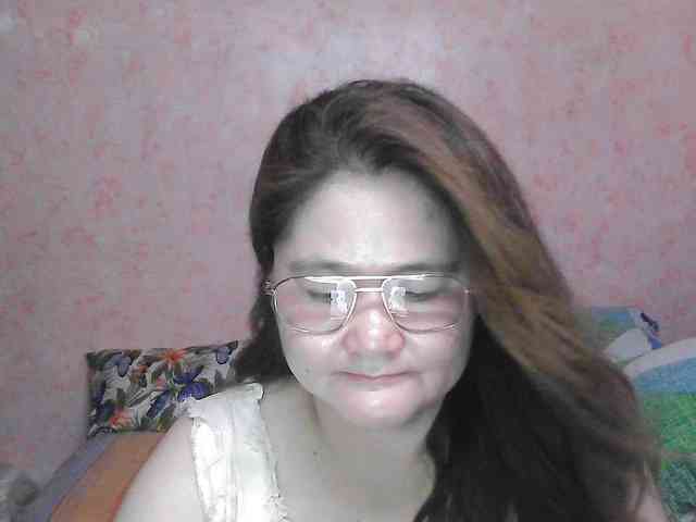 NICEtitspinay webcam