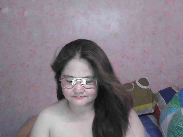 NICEtitspinay webcam