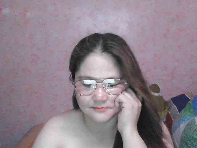 NICEtitspinay webcam