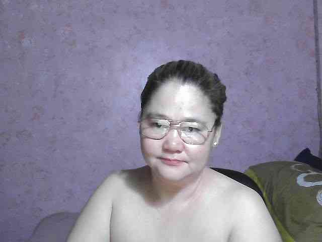 NICEtitspinay webcam