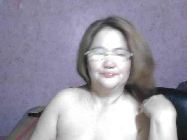 NICEtitspinay webcam