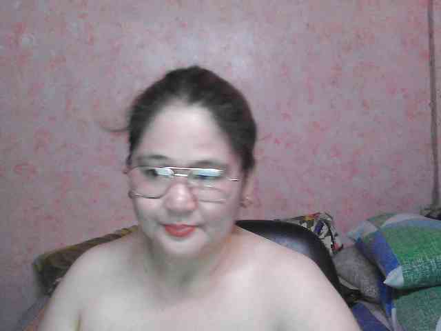 NICEtitspinay webcam