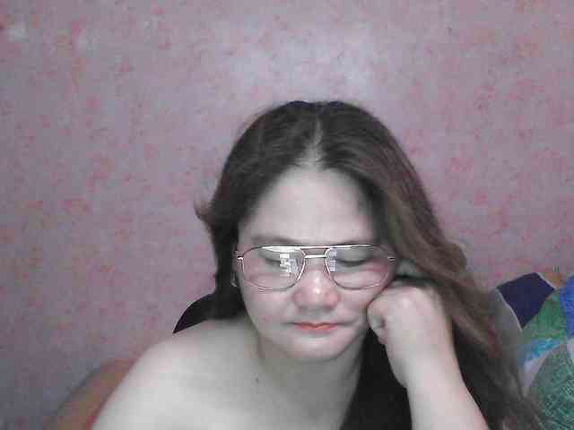 NICEtitspinay webcam