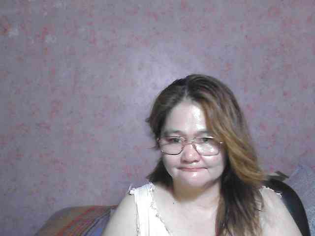 NICEtitspinay webcam