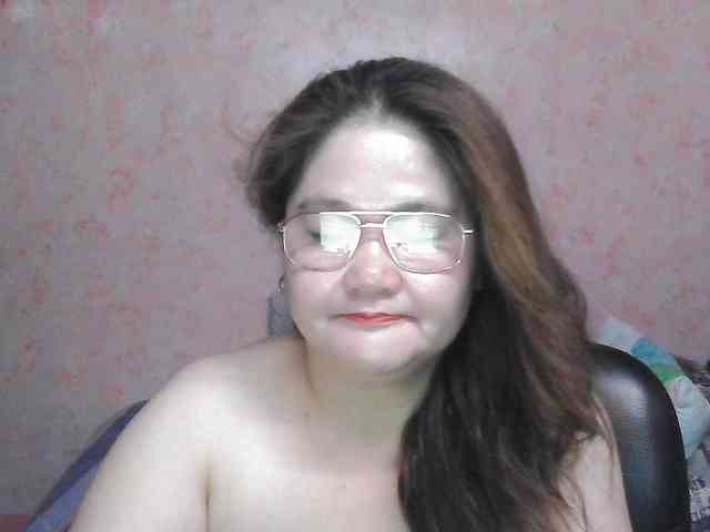 NICEtitspinay webcam