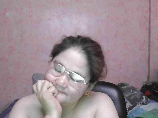 NICEtitspinay webcam