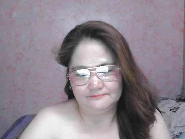 NICEtitspinay webcam