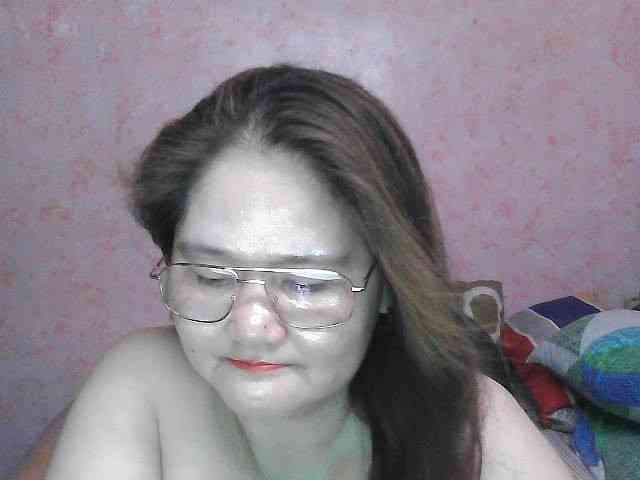 NICEtitspinay webcam