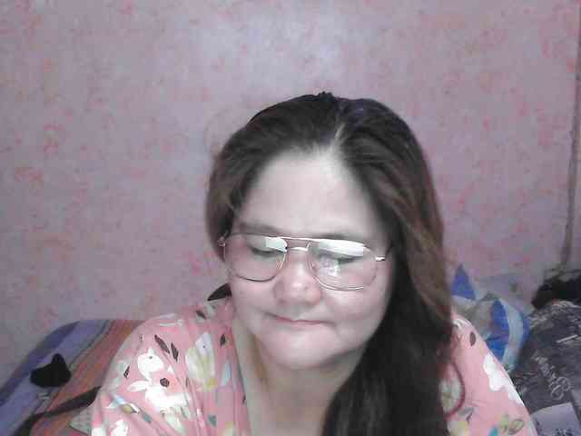 NICEtitspinay webcam