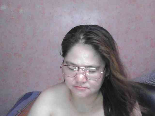 NICEtitspinay webcam