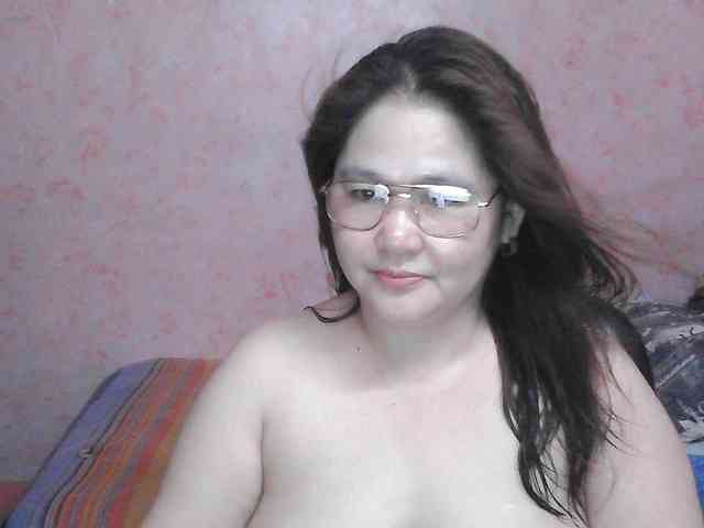 NICEtitspinay webcam