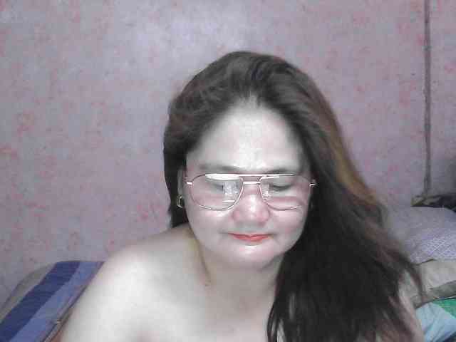 NICEtitspinay webcam