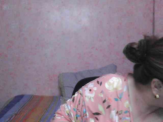 NICEtitspinay webcam