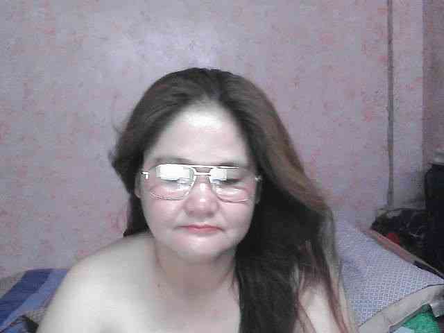 NICEtitspinay webcam