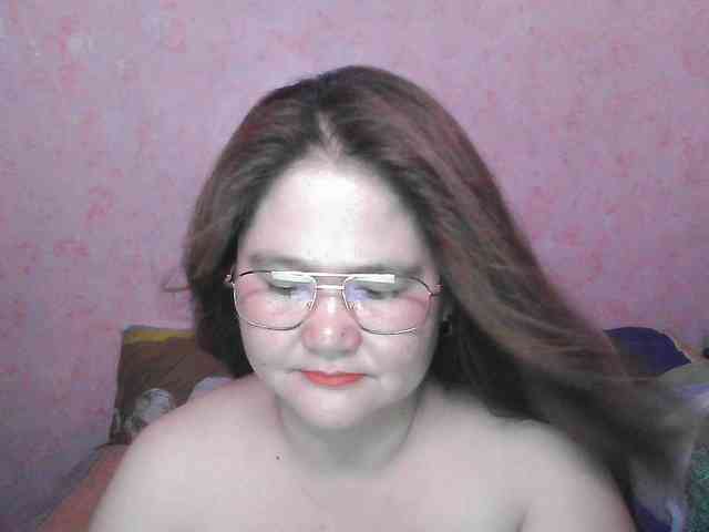 NICEtitspinay webcam