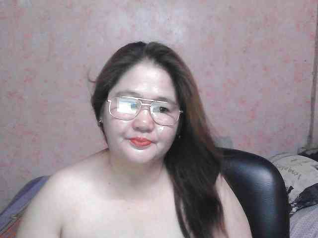 NICEtitspinay webcam