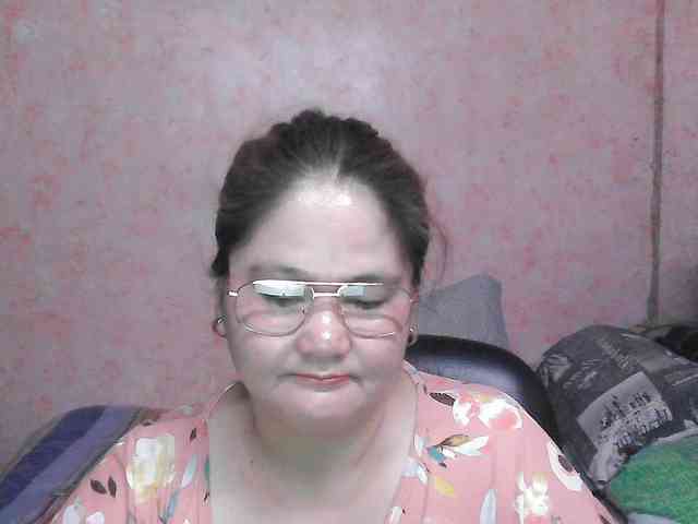 NICEtitspinay webcam