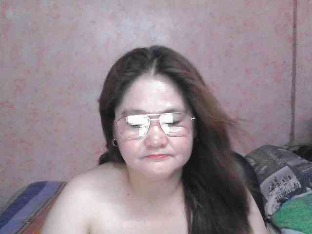 NICEtitspinay webcam