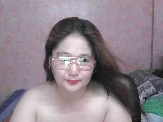 NICEtitspinay webcam