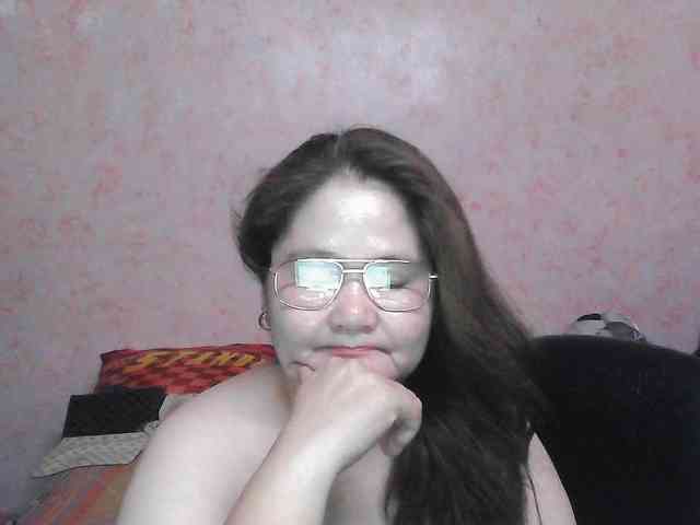 NICEtitspinay webcam