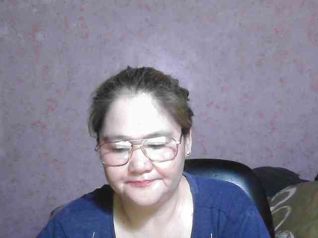 NICEtitspinay webcam