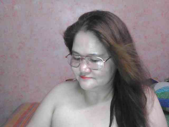 NICEtitspinay webcam