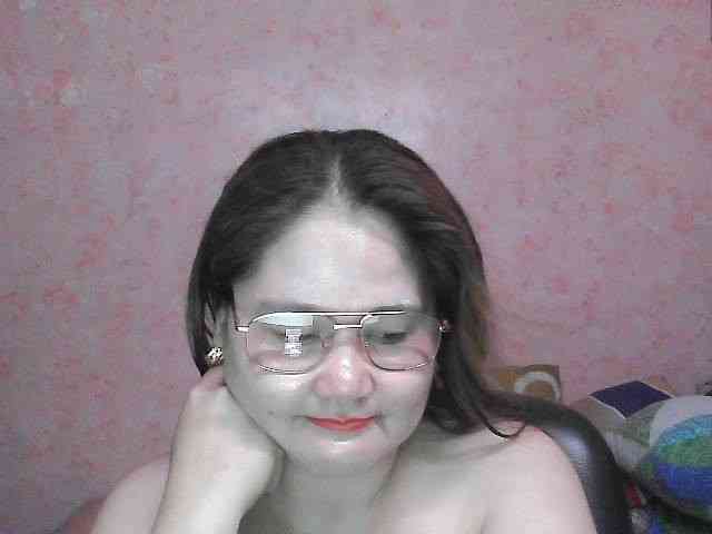 NICEtitspinay webcam