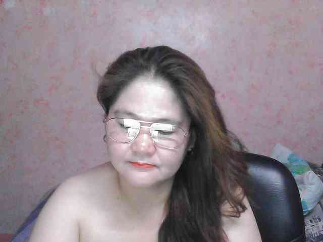 NICEtitspinay webcam