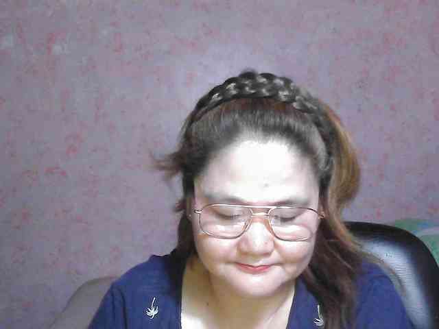 NICEtitspinay webcam