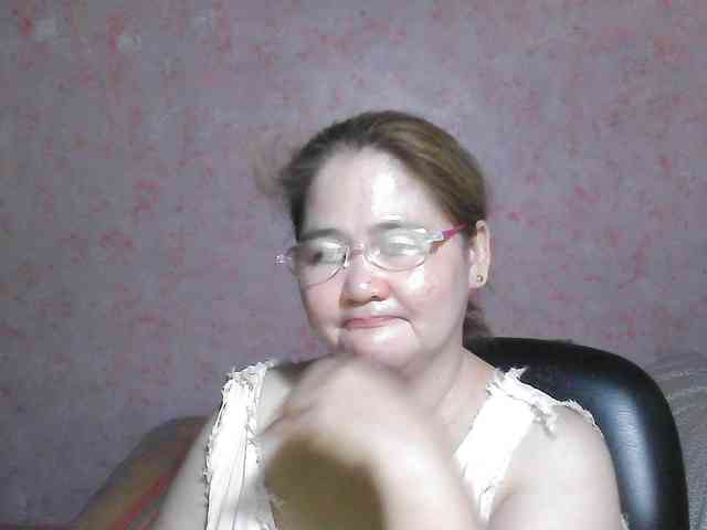 NICEtitspinay webcam