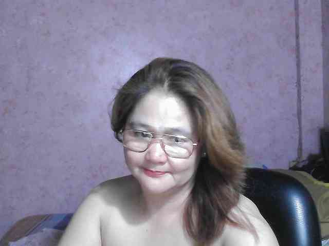 NICEtitspinay webcam