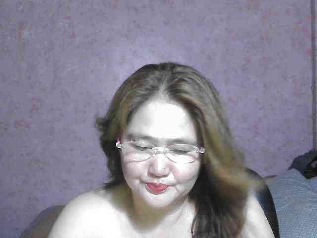 NICEtitspinay webcam
