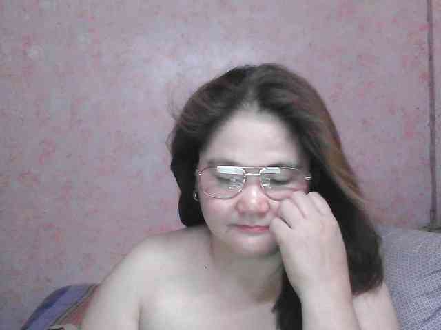 NICEtitspinay webcam