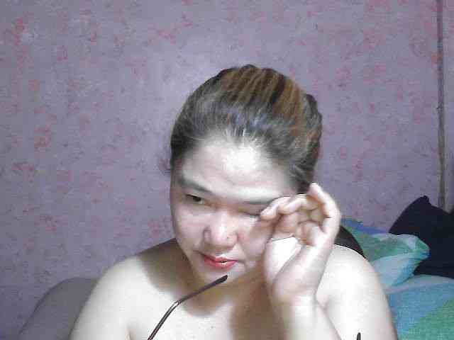 NICEtitspinay webcam