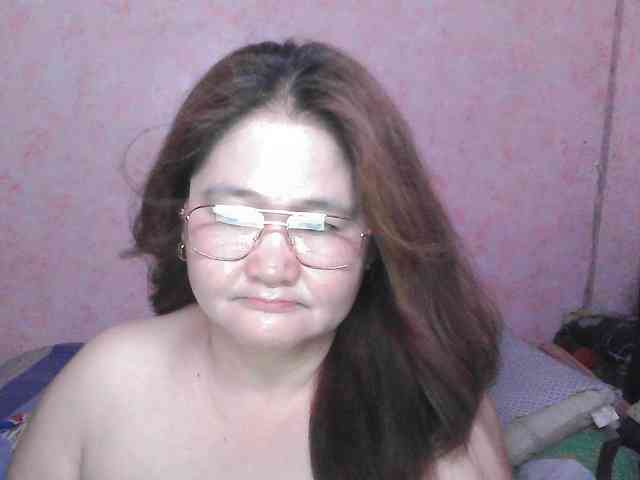 NICEtitspinay webcam