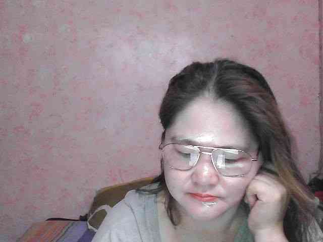 NICEtitspinay webcam