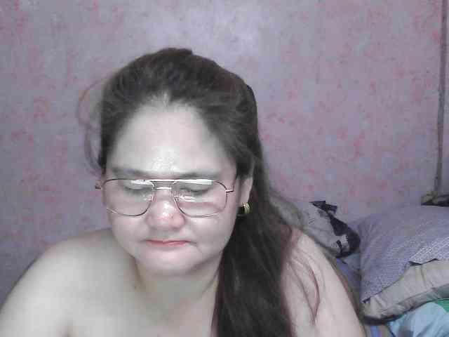 NICEtitspinay webcam