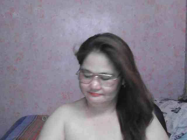 NICEtitspinay webcam