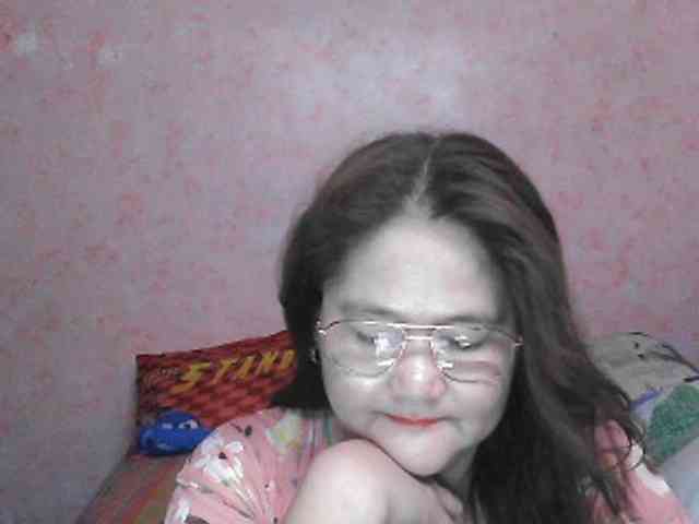 NICEtitspinay webcam