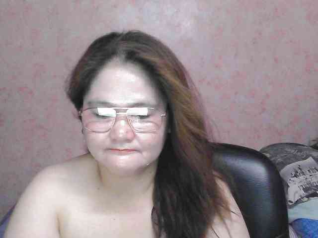 NICEtitspinay webcam