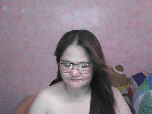NICEtitspinay webcam