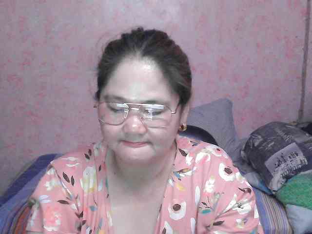 NICEtitspinay webcam