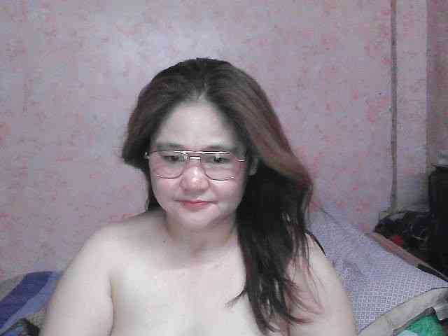 NICEtitspinay webcam