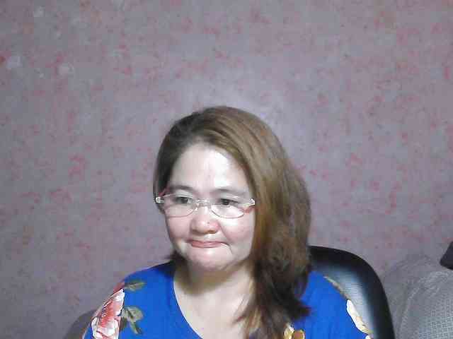 NICEtitspinay webcam