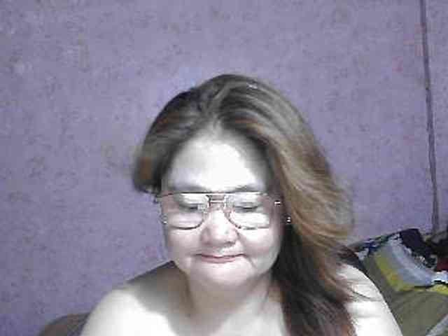 NICEtitspinay webcam