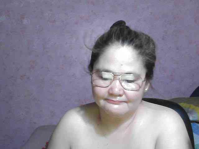 NICEtitspinay webcam